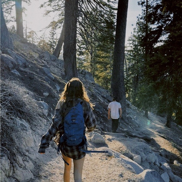 Meet Your Posher - Picture 3 of 6